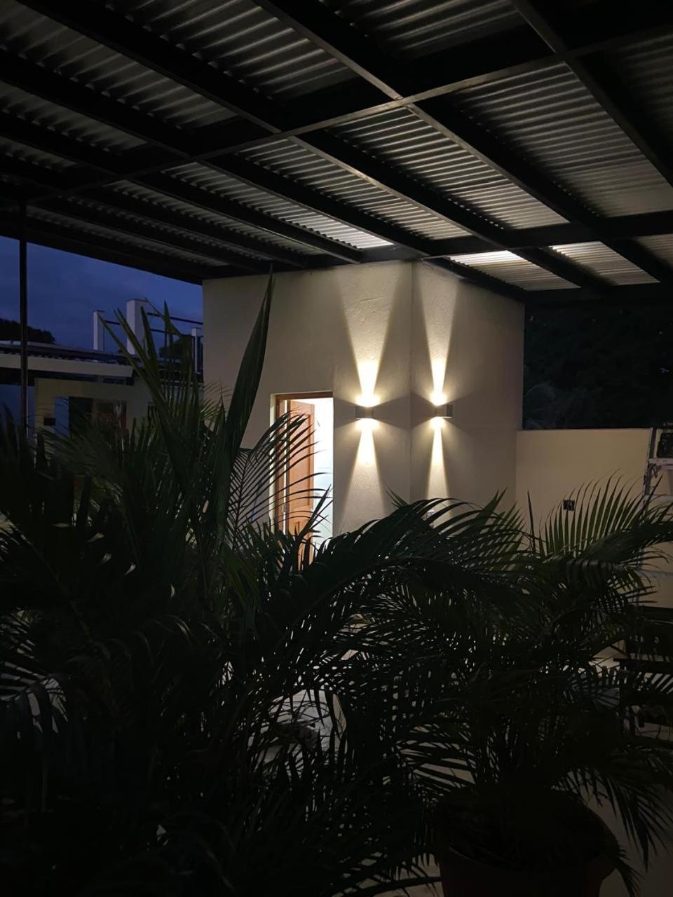 Apartamentos Casa Amarilla Granada Exteriör bild