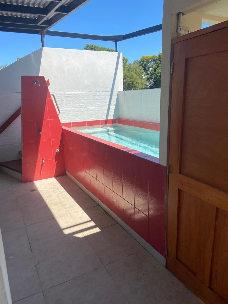 Apartamentos Casa Amarilla Granada Exteriör bild