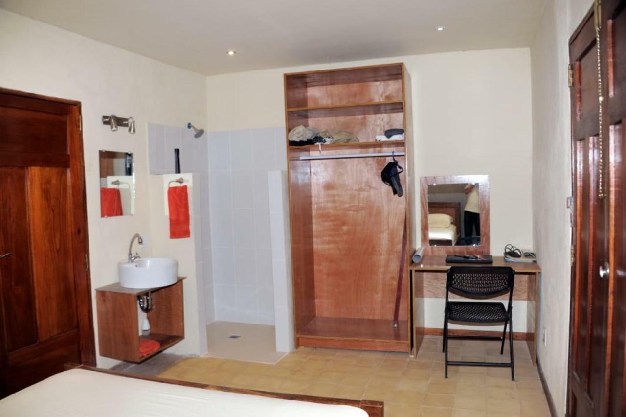 Apartamentos Casa Amarilla Granada Exteriör bild