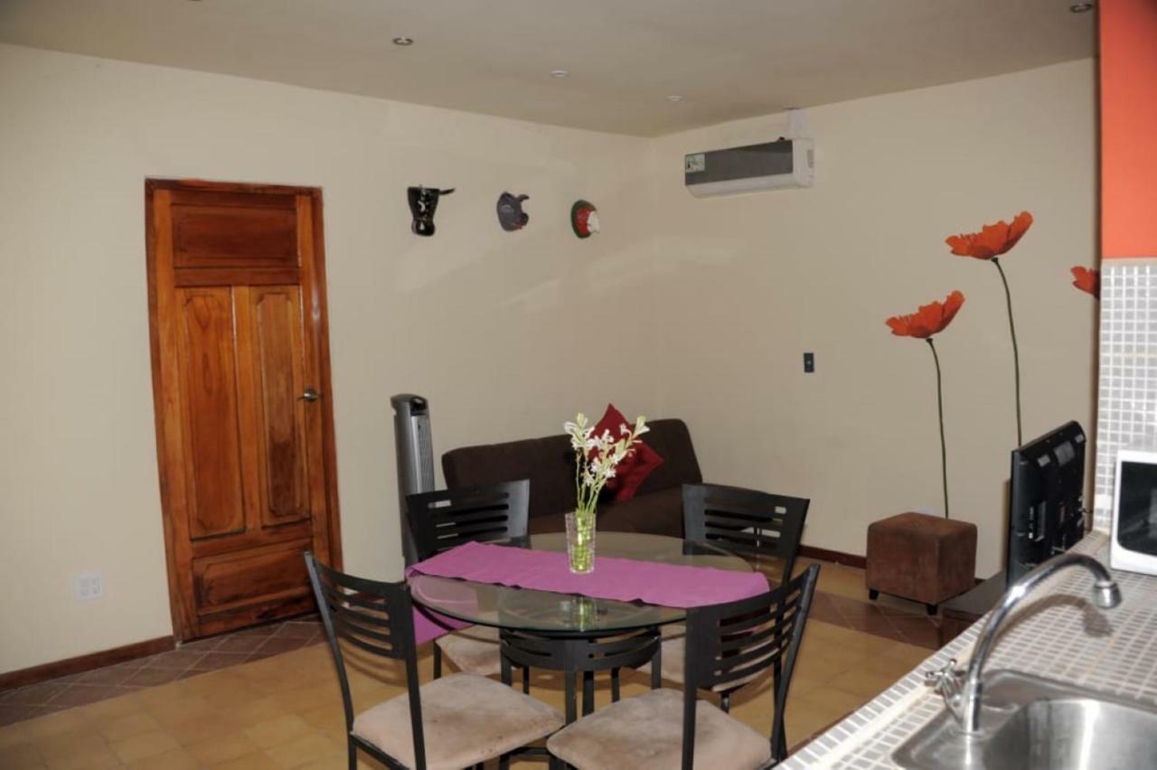 Apartamentos Casa Amarilla Granada Exteriör bild